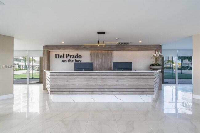 Foto del edificio - 18071 Biscayne Blvd