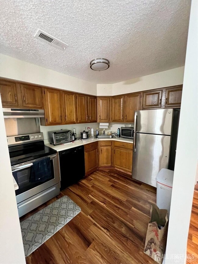 Foto del edificio - 2304 Aspen Dr