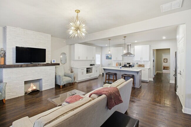 Building Photo - 1488 Beecher St SW