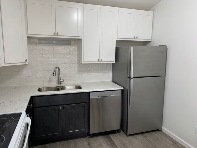 Building Photo - 1239 Creve Coeur Crossing Ln