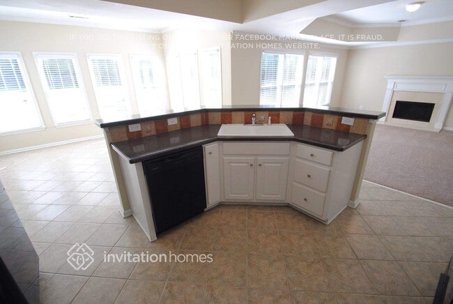 Foto del edificio - 1565 Woodpoint Way