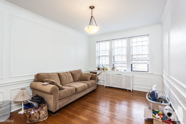Building Photo - 1 br, 1 bath Apartment - 1316 Maple Ave E3