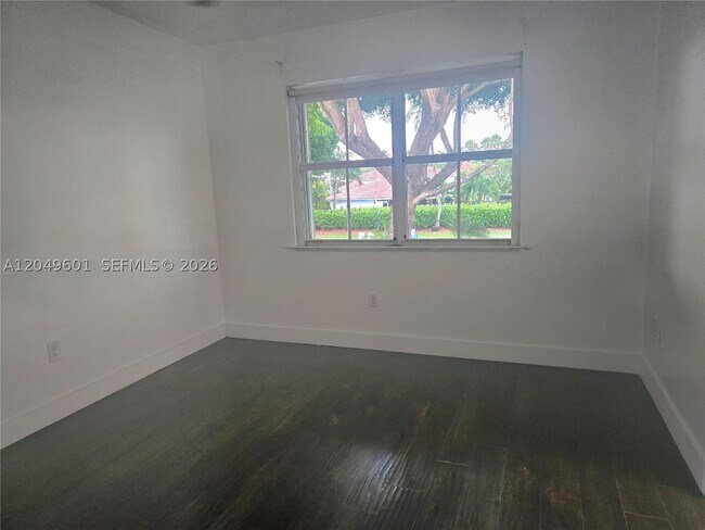 Foto del edificio - 6001-6114 129