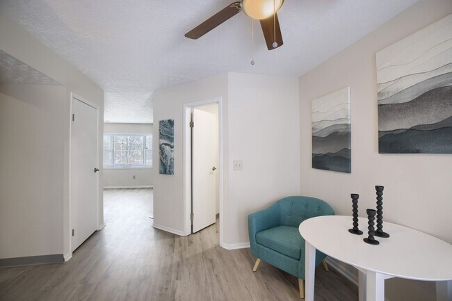 Foto del edificio - Stratford Chase Townhomes