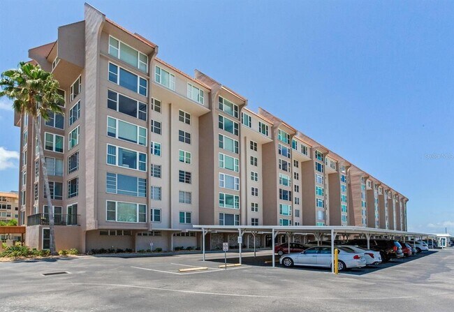 Foto del edificio - 632 Edgewater Dr