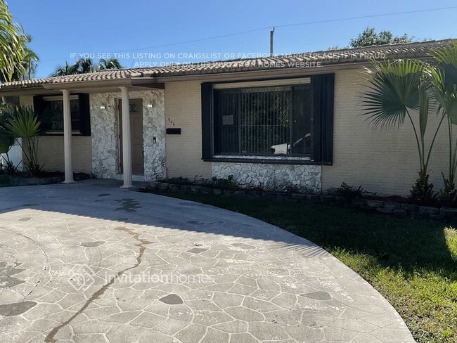 Building Photo - 946 Johnson St