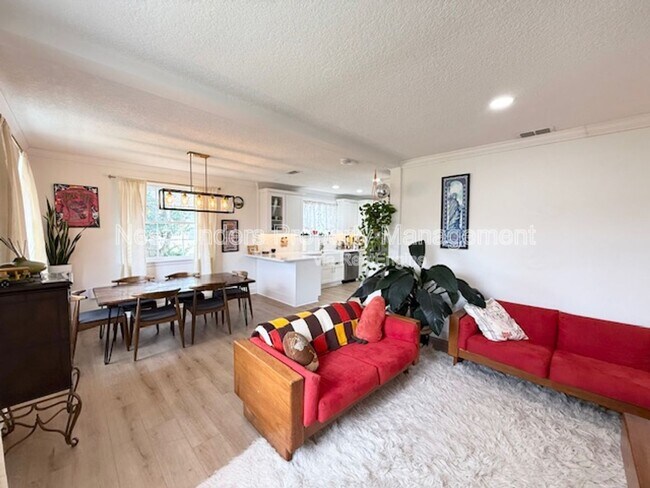 Foto del edificio - 2115 Traymore Rd