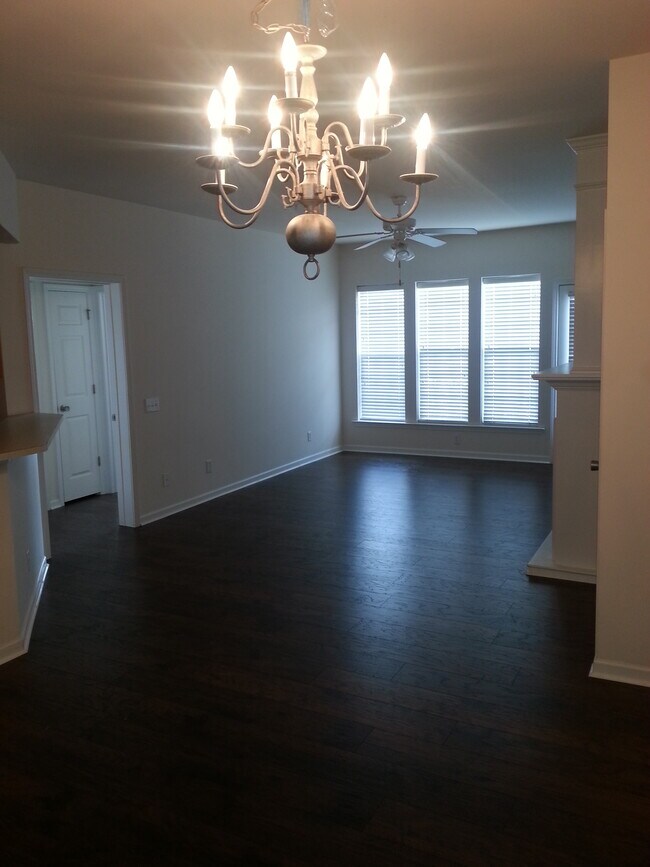 Foto del edificio - 14861 Santa Lucia Dr