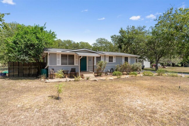 Building Photo - 1003 Bugg Ln