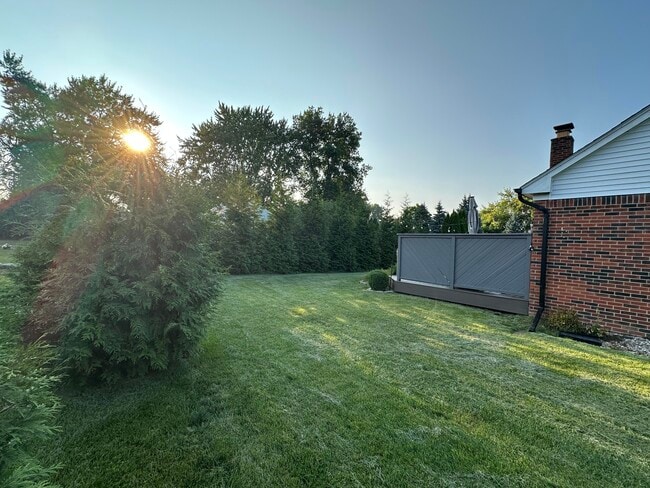 Building Photo - 5017 Saffron Dr