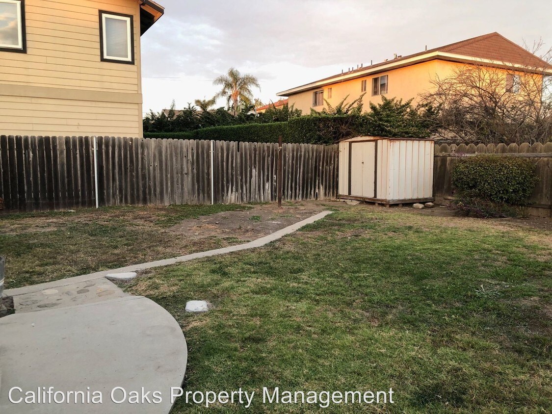 Building Photo - 424-426 Arcade Dr