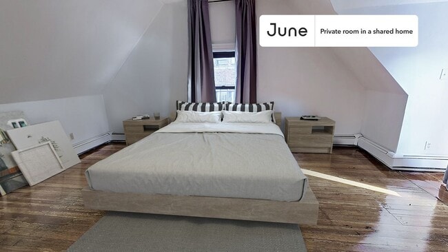 Building Photo - Room in Shared 6 bed/2 bath home