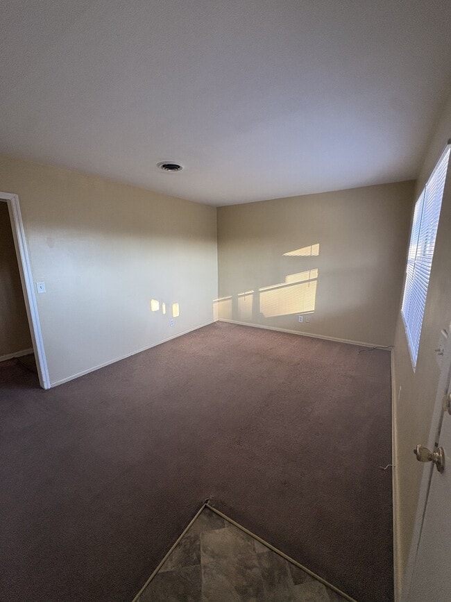 Foto del edificio - 228 Frieda Ln