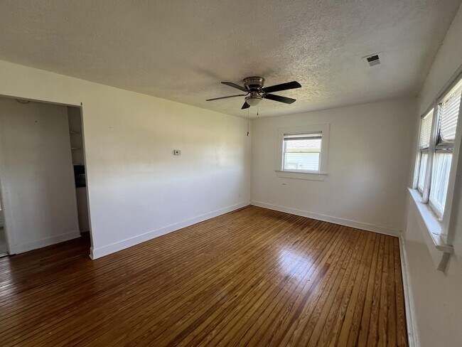 Foto del edificio - 913 Rockbridge Ave