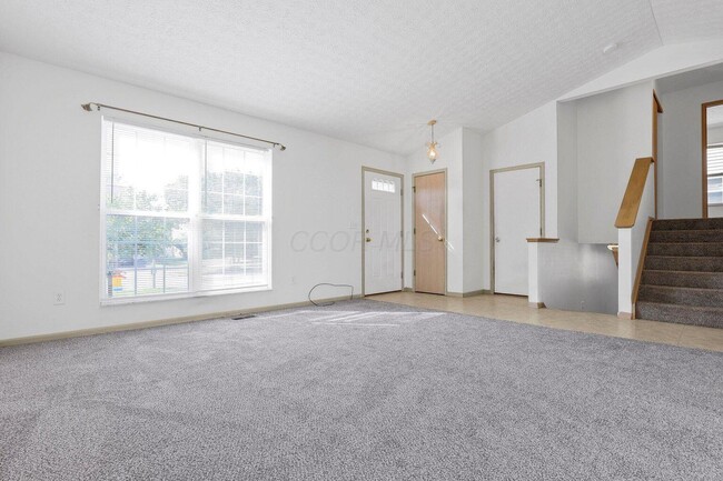 Building Photo - 706 Windy Hill Ln