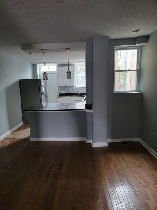 Foto del edificio - 3533 W Belvedere Ave