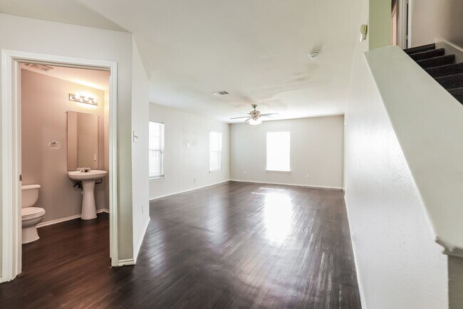 Foto del edificio - 9310 Abbotshall Ln