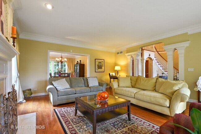 Building Photo - 42 Candlewood Dr