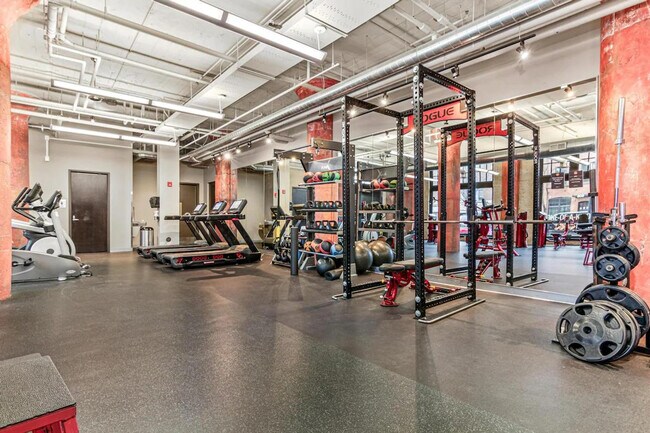 Foto del edificio - 301 N 7th Ave