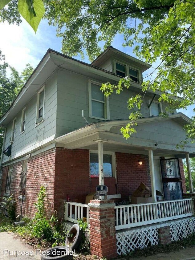 Foto principal - 4 br, 2 bath House - 1512 E Kensington Ave