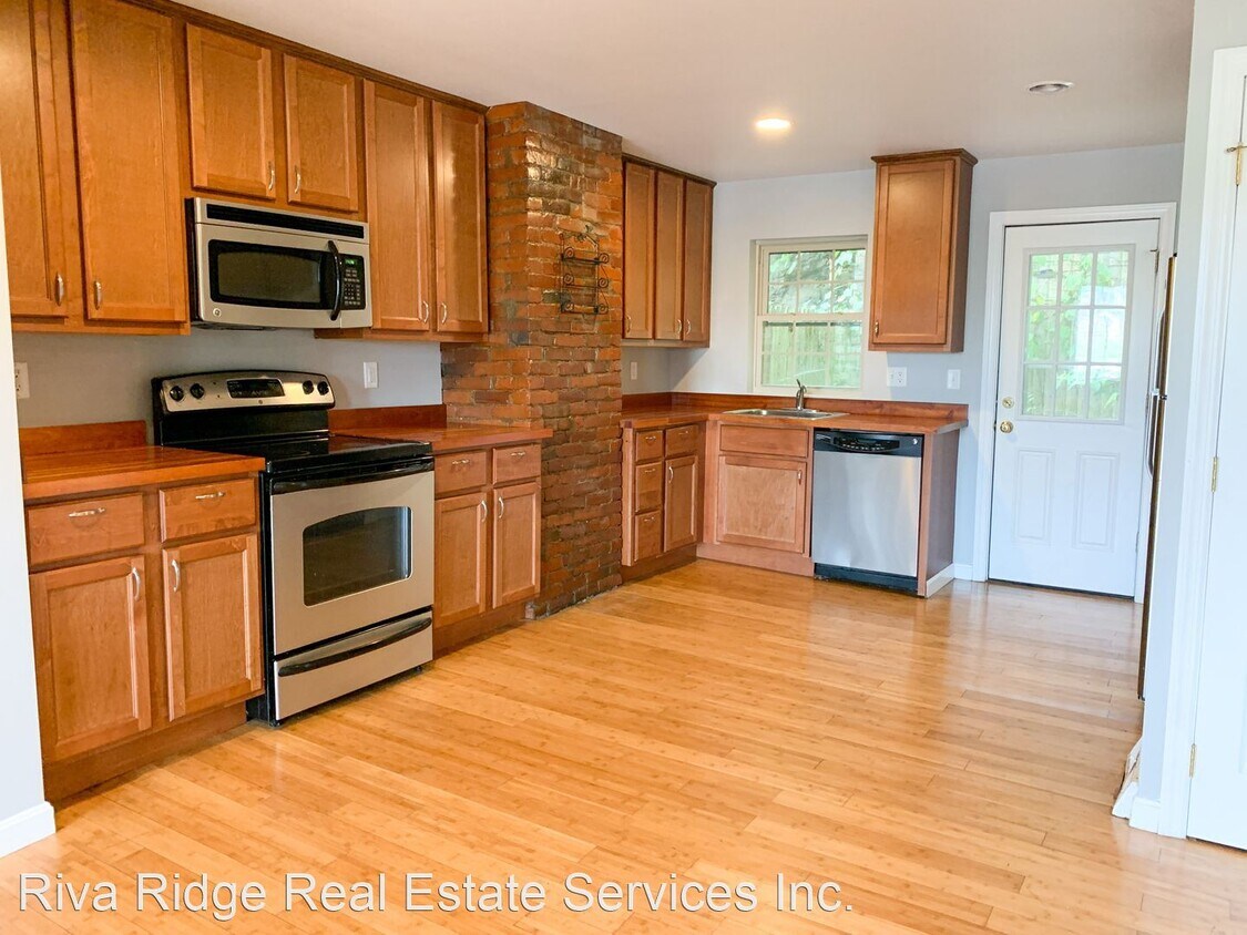 4 br, 2.5 bath House 838 Windom St. House Rental in Pittsburgh, PA