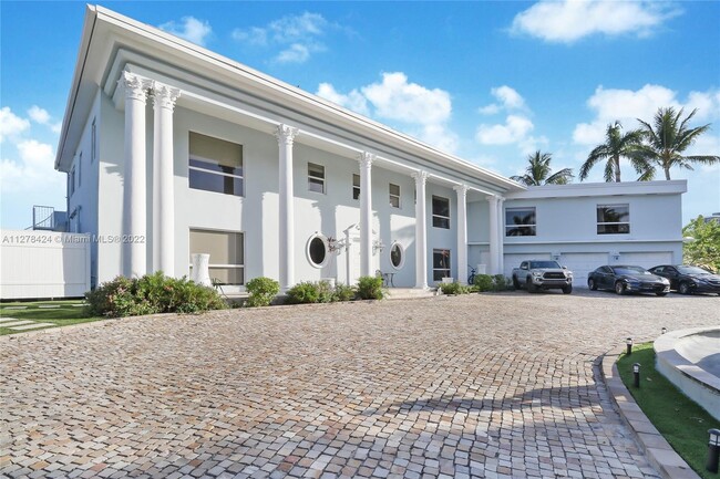 Foto del edificio - 7301 Belle Meade Island Dr