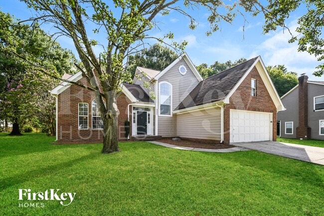 Building Photo - 13224 Greycrest Dr