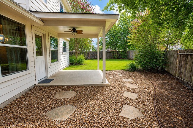 Building Photo - 9607 Memorial Crossing Ct
