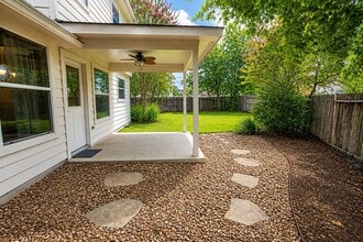 Building Photo - 9607 Memorial Crossing Ct