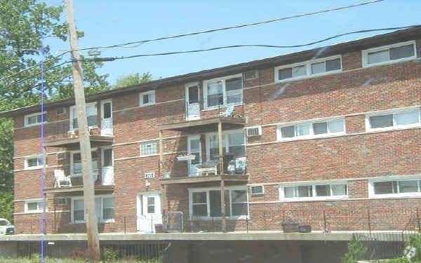 Building Photo - 8116 W 87th St