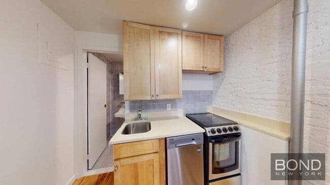 Building Photo - 0 bedroom in NEW YORK NY 10003