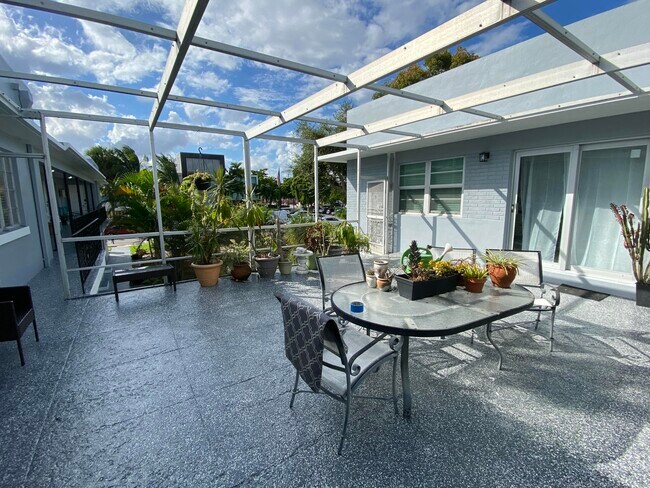 Foto del edificio - 112 Lake Ave