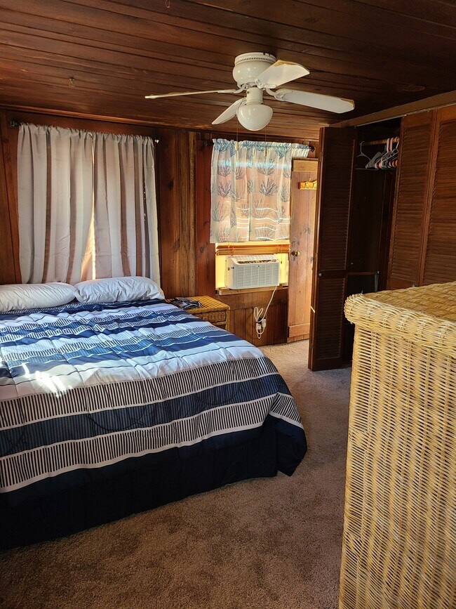 Bedroom - 114 13th Ave S