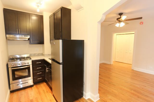 Building Photo - 615 W Patterson Ave