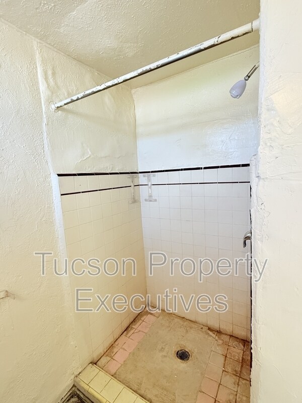 Foto del edificio - 3274 E Benson Hwy