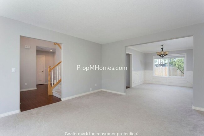 Foto del edificio - Charming Four Bedroom Bethany Home w/ Full...