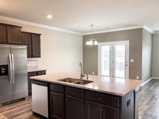 Building Photo - 14604 London Ln