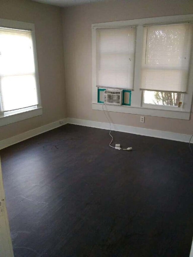 Building Photo - 7047 Smilax St