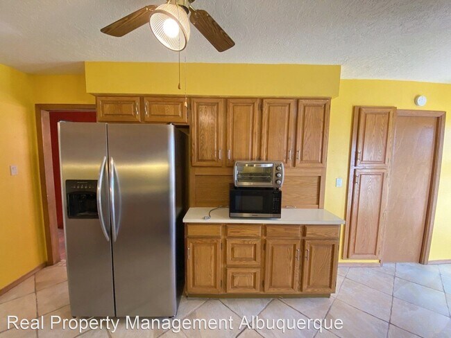 Building Photo - 4 br, 2 bath House - 872 Ivory Rd SE