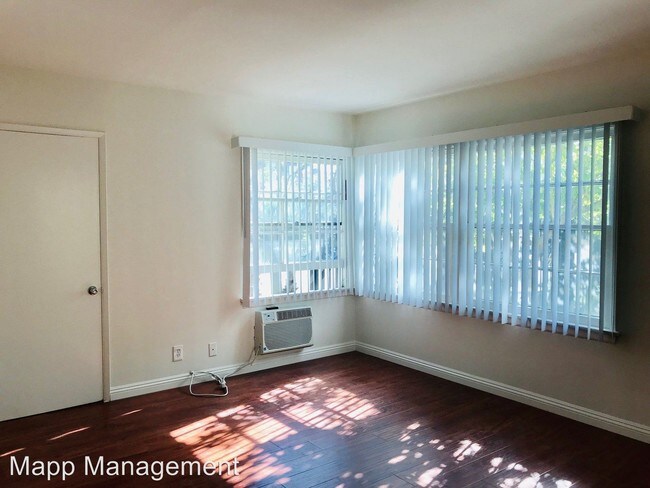 Foto del edificio - 1325 E Wilson Ave