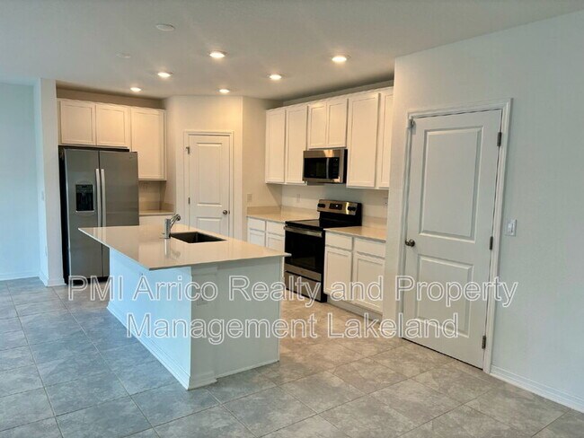 Foto del edificio - 645 Bell Prairie Cir