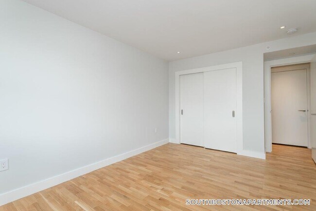Foto del edificio - 1410 Columbia Rd