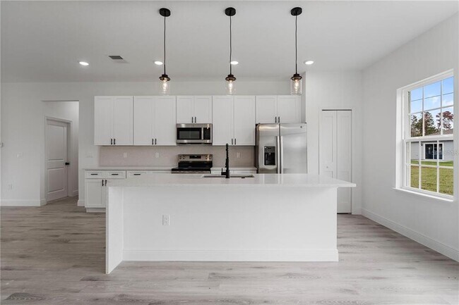 Foto del edificio - 16659 SW 21st Avenue Rd