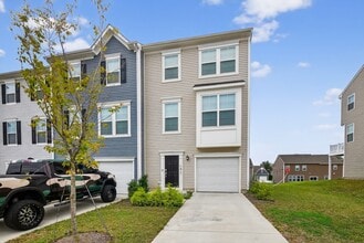Building Photo - 131 Tye Ct
