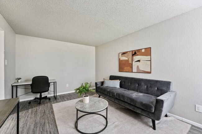 Foto del edificio - 2549 Thomason Cir