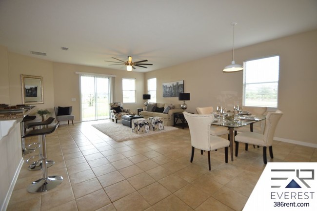 Building Photo - 103 S Coopers Hawk Way