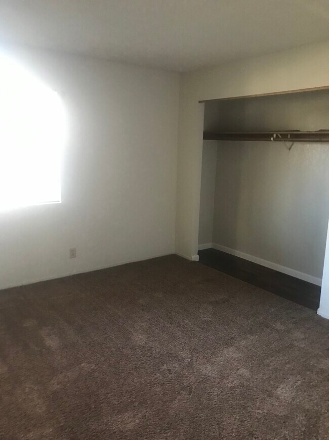 Foto del edificio - 3032 Catalpa Ct