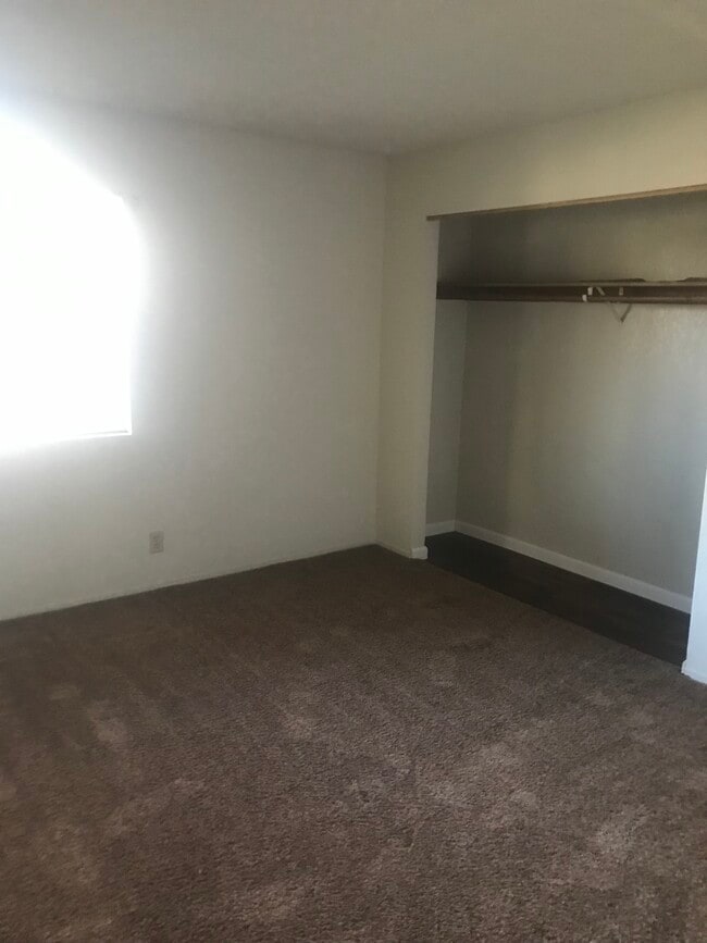 Building Photo - 3032 Catalpa Ct