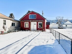 Building Photo - 1642 S Warren Ave