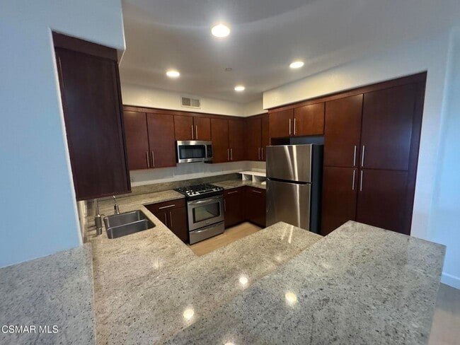 Foto del edificio - 14412 Killion St